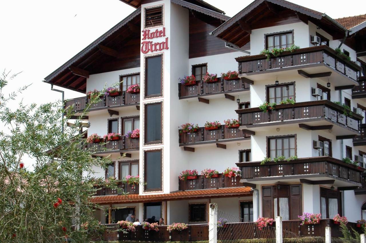 Hotel Tirol Treze Tílias Eksteriør bilde