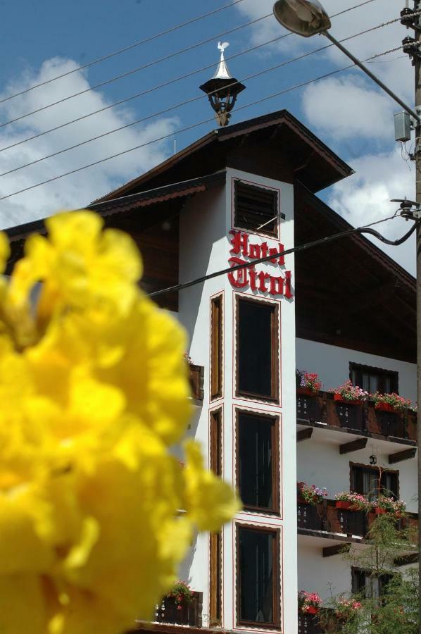 Hotel Tirol Treze Tílias Eksteriør bilde
